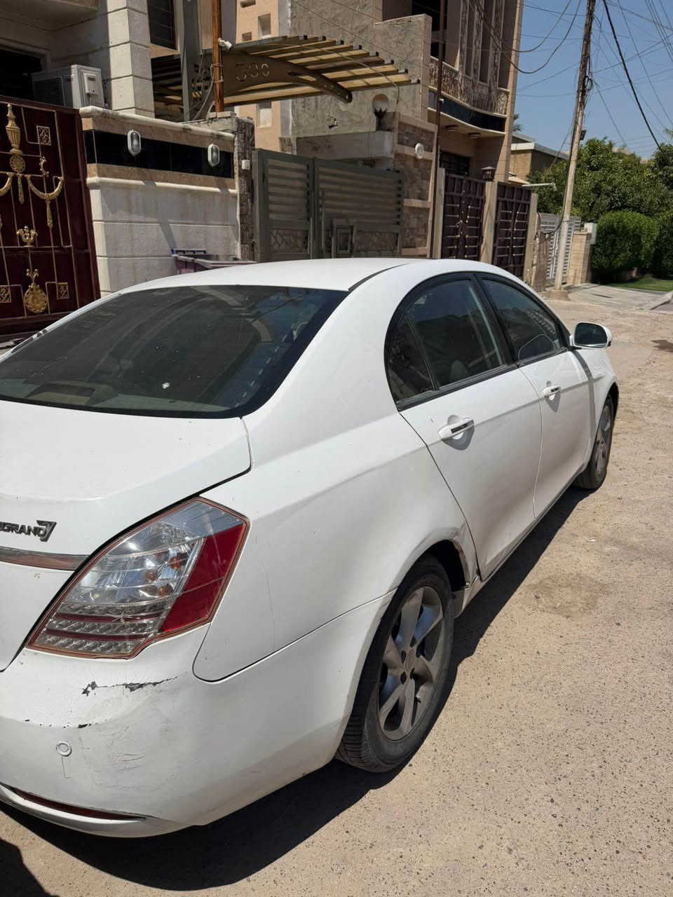 جيلي امگراند • ٢٠١٣ • ٧٩٠٠٠ كم