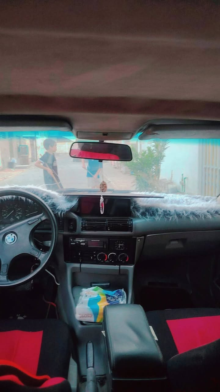 سلام عليكم بي ام البيع مديل 91مكينه وكير بلديات حجم 520 مسكر فانوس تخم تاير تبريد ثلج 🥶 حداديه جاهزه من كلشي رقم نجف نكليزي تحويل ثاني يوم  العنوان نجف السعر 45 وبيه مجال رقم الهاتف بيم واتساب ***********
