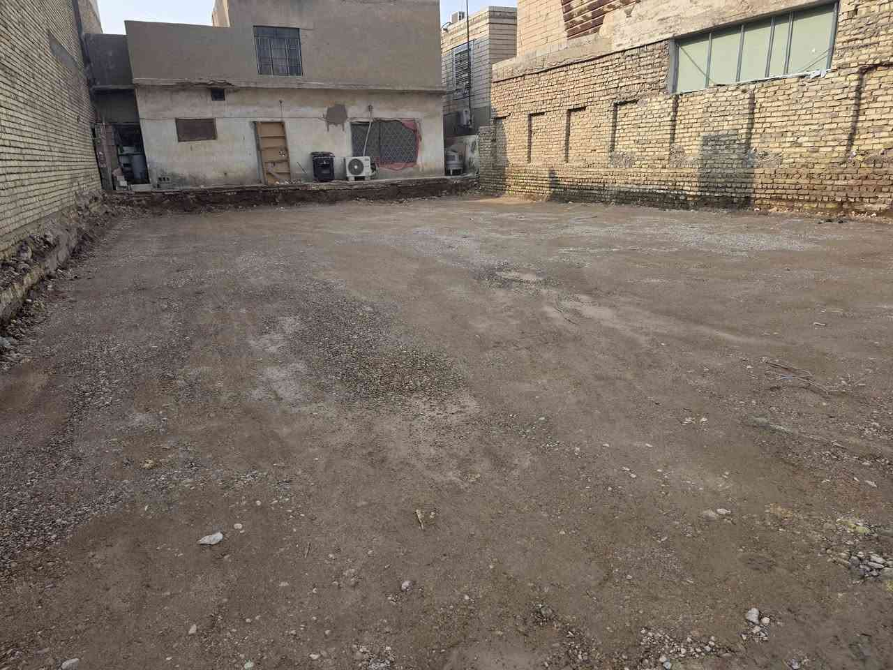 قطعة للبيع حي المعلمين الجديد قرب السوق ٢٥٠م
***********

