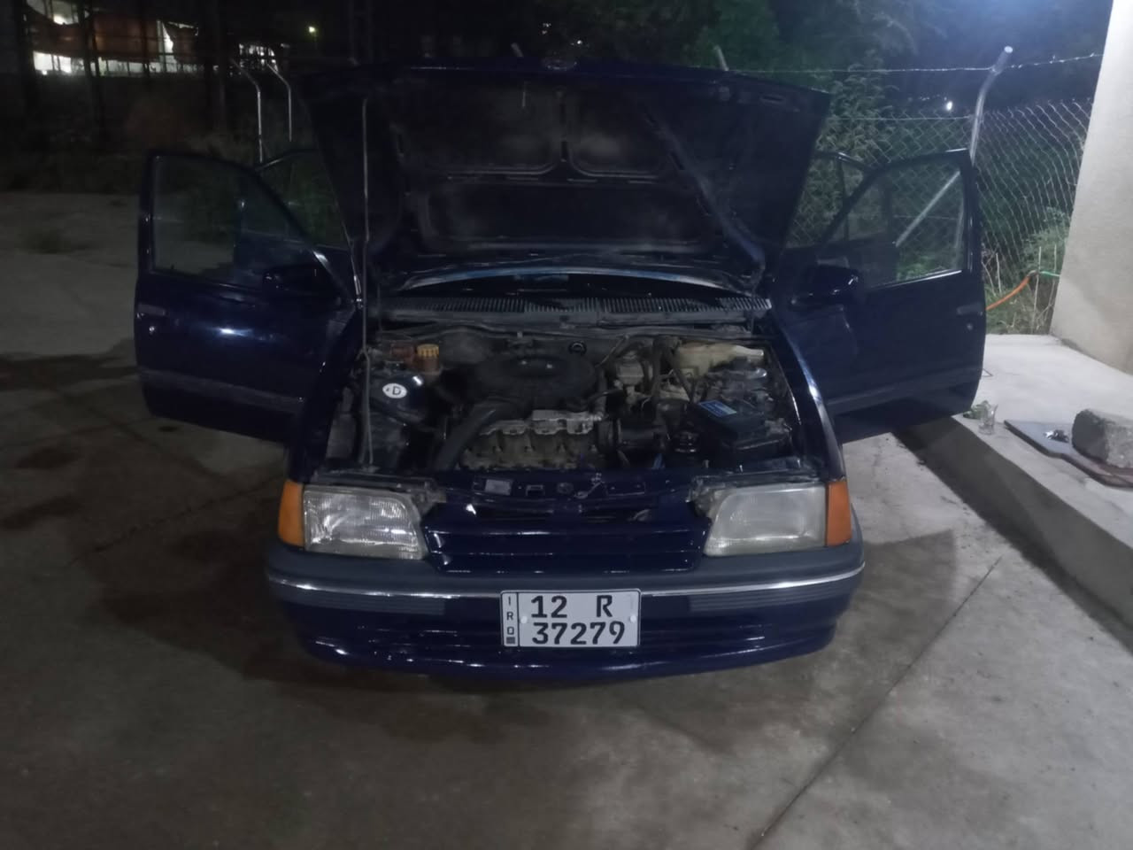 سياره كاديت جنطه موديل 91 كير توماتيك استيرن بور اسلايت مصبوغة احزام سياره حيل نضيفه الشرعي موجود بل موصل والسيارة هزه جديده رقم جديد سنويه جديده الاتصال على الرقم الهاتف ***********
