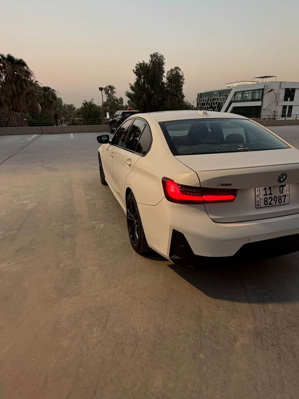 بي ام 330e M • ٢٠٢٣ • ٤٨٠٠٠ كم