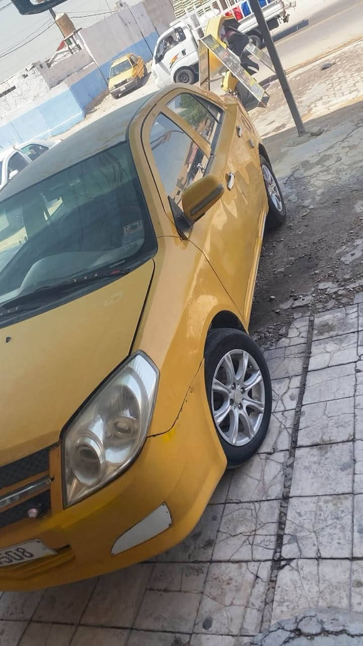 السلام عليكم خوتنه الطيبين عندي هاي  سياره جيلي ام كي مراوس بدراجه كولدن نضيفه  
كير ومكينه فول لا تنقيص لا تبخير حداديه جديده رقم بغداد نكليزي بسمي هيه وغرمات ربع ماعليه كهربيات كلهه شغله جام يصعد وينزل عل رمون بيهه منضومه زنون ثلجي 
الخاص مفتوح رقمي بي وتساب متواجد ***********

