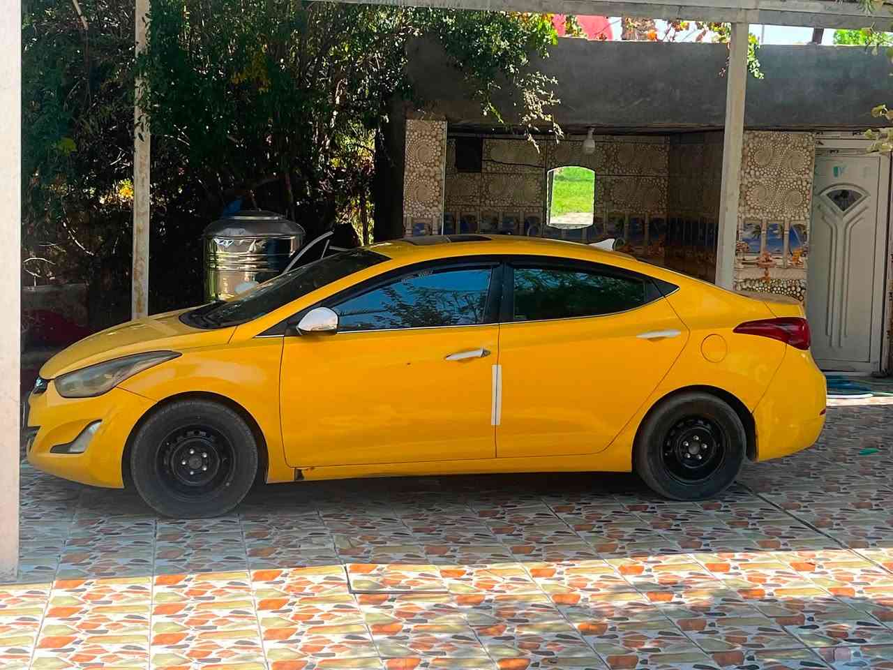95ورقه وبيه مجال 

 سياره كفاله عامه من حادث كله ليبل واحد بدون دوخل بدون اياربك بدون تبديل كفاله النتر 2015 فول موصفات محرك 2000دوش 
رقم بغداد هزه وسنويه جديد سياره جاهزه لأخير مابيه نقص مكاني حله 
***********
