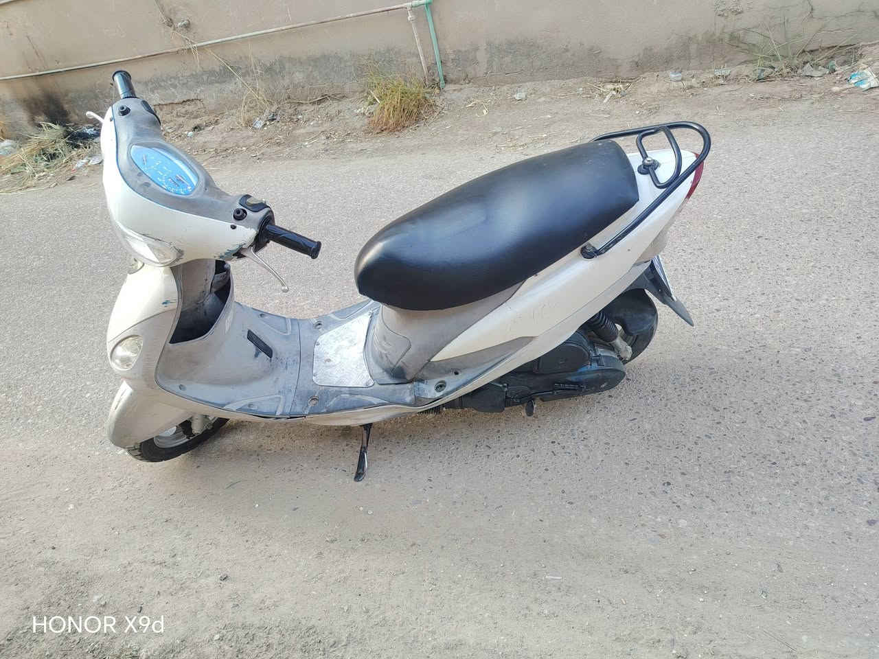 ماكس منغولي للبيع مابيه اي نقص كهربائياته كله شغاله السعر 500 للاتصال ***********
