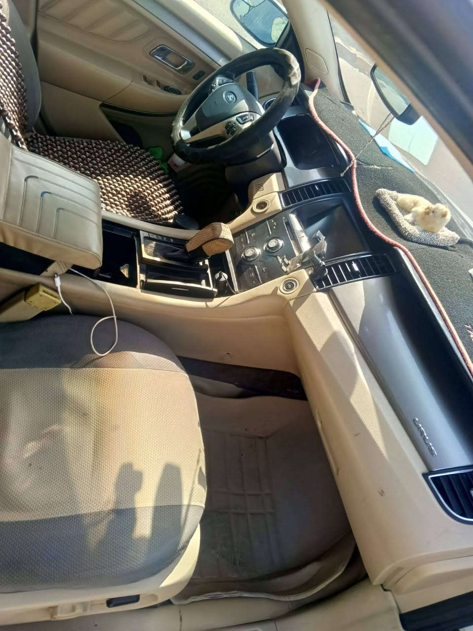 فورد تورس للبيع   
موديل ١٣ 
وارد خليجي  
بيه ضربه بلجامغ ايمن  وبنيد  بدون دواخل 
حداديه نص عمر 
محرك كايم    
رقمه  اربيل  مالكه بكربلاء 
 سياره  للبيع او مراوس حسب قناعه    
سعر ٦٠  
للستفسار  ***********
