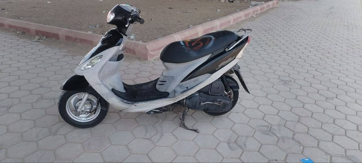 سلام عليكم ماكس منغولي  دراجه حاويه مكفوله كفاله عامه ختم واحد دراجه جديد سعر خاص عنواني مركز ديوانيه ***********
