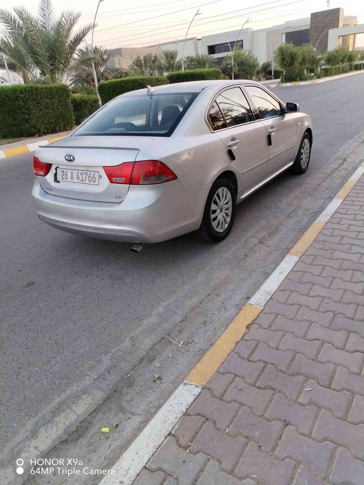 سلام عليكم البيع كيا وبتمده موديل 2009 خليجي بسعر مناسب جدا 83 وبيه مجال شي قليل 
صبق بنيد  وجاملق بدون دواخل شرط 
كير شرط مكفول محرك لاتنقيص ولايبخر شرط صدر مامي خلفي جديد تخم تاير جديد تبريد ثلج رقم صلاح دولي هزه وسنويه جدد سيارة مال بيت مكان تكريت الديوم السعر 83 وبيه مجال شي قليل جدا رقم تلفون ***********
