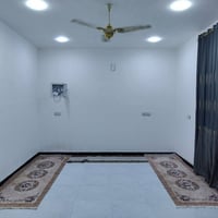 دار للبيع • ٢٠٠م • غرفتين