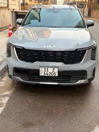 سورنتو ٢٠٢٥ • بدون صبغ • حادث بالصور