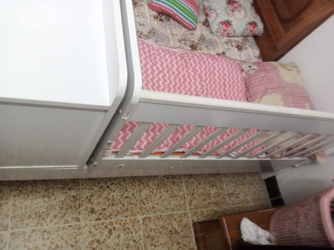 السلام عليك 
سيسم اطفال نظيف بدون اي عيب للبيع سعر 60.000 
م / ***********
