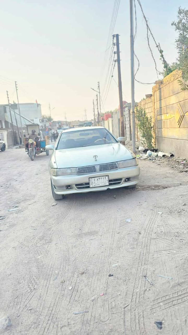 سيارة تويويتا كرستا نفخ لون ذهبي سياره جاهزة فقط حادث بالجاملغ الامامي الايسر مكينة ونجي ناعمة مكفولة كص نقل وضربة القوية سعرها 48
 مراوس حسب القناعة مكاني بصرة زبير رقم الهاتف *********** القرنة, البصرة
