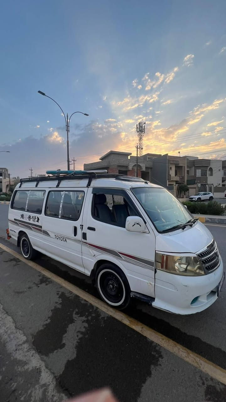 ١٤ راكب • موديل ٢٠٠٩ • بدون صبغ