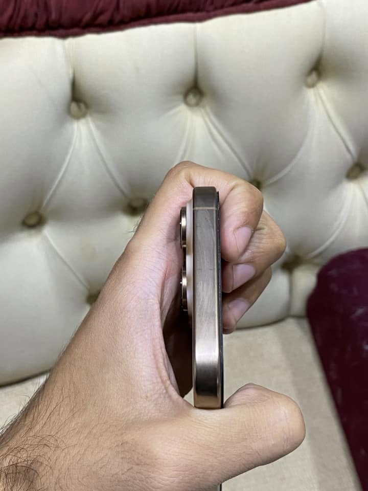 📱 iPhone 16 Pro Max

🔹 الذاكرة: 1 تيرا (1TB)
🔹 الشريحة: دبل SIM2
🔹 الشاشة: 6.9 إنش Super Retina XDR OLED
🔹 المعالج: A18 Pro
🔹 الكاميرات: ثلاثية Pro + LiDAR
🔹 منفذ الشحن: USB-C
🔹 الهيكل: تيتانيوم
🔹 البطارية: تشغيل فيديو لغاية 33 ساعة
🔹 الألوان: تيتانيوم أسود، أبيض، طبيعي، صحراوي
🔹 الجهاز يدعم 5G وFace ID
🔹 الجهاز كامل الملحقات: العلبة + كابل USB-C + الكتيبات
الملاحظه :الجهاز فقط ضهر مكسور اكبر ذاكره دبل سيم كارت 

سعر 1،500،000

***********
