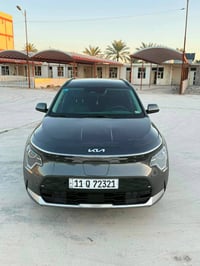 بسم الله السلام عليكم كيا نيرو كهرباء بالكامل   موديل 23   ماشيه 21000...