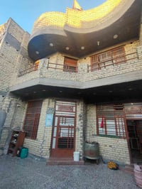 بيت للبيع مساحة 150 طابو صرف بناء حديث ويحتوي على غرف نوم 4 استقبال مط...