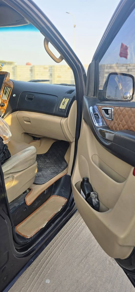 السلام عليكم استاركس خليجي محور مسكر كفاله عامه بيها تلحيضات تكحيل البنيد جارد كما موضح بالصوره رقم أربيل بأسمي منتهيه السنويه السياره جاهزه من جميع النواحي ابيع شرط التحويل السعر 135وبيها مجال رقم الهاتف *********** المكان البصره القرنه
