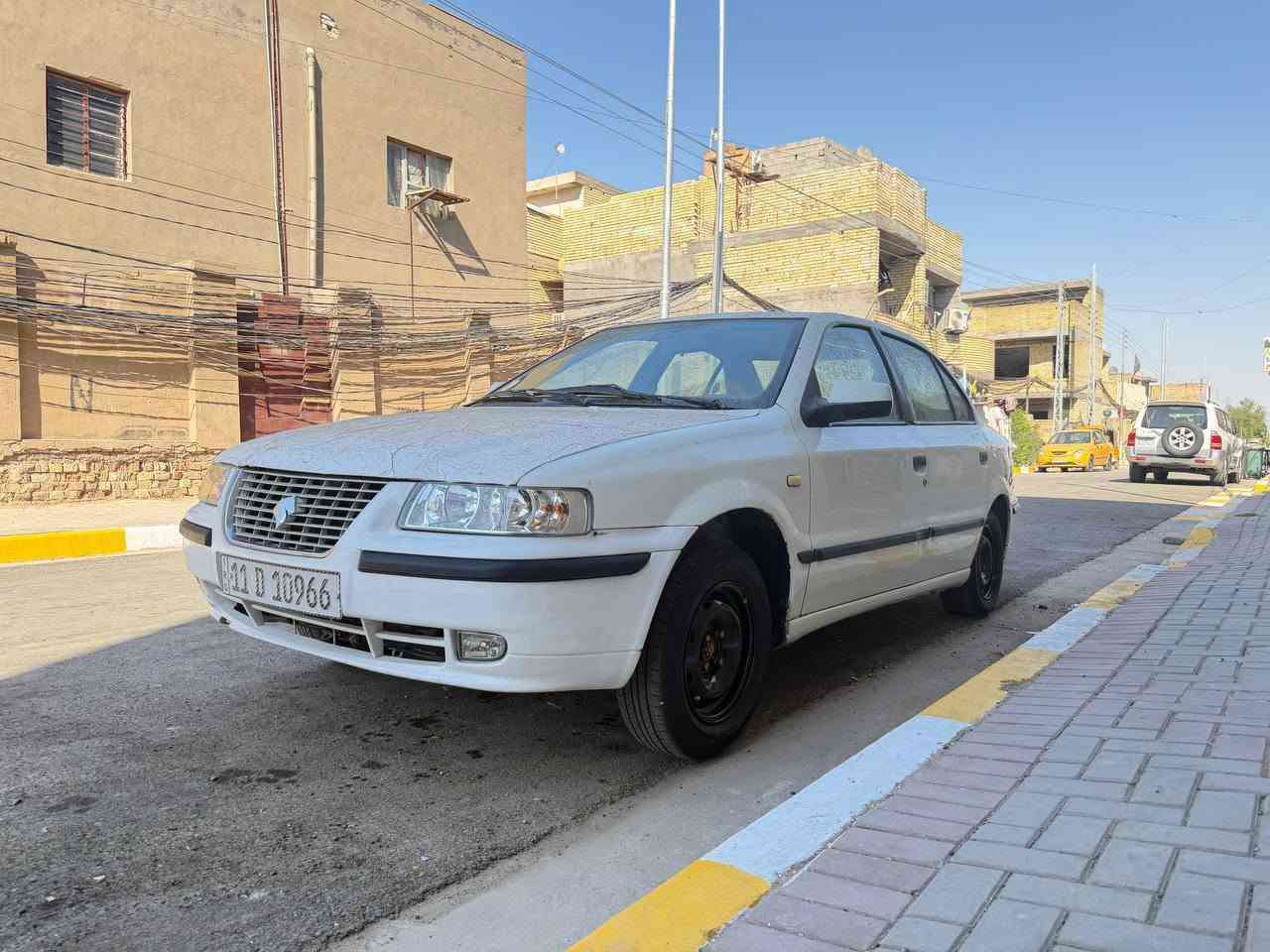 سلام عليكم شباب
سمند موديل 2010 لا ضربه ولا صبغ

بسمي تحويل ثاني يوم اكاتبك مروي 

رقم بغداد انكليزي هزه جديده 

تبريد شغال ثلاجة 

كمبريسر جديد 

باتري جديد 

داينمو جديد 

سياره صدر امامي خلفي خير من الله

كير كفاله مكينه بدايت خيط تبخير 

سعرها 37 وبيها مجال حك جيتك ***********

ماسنجر ماعندي واتساب موجود
