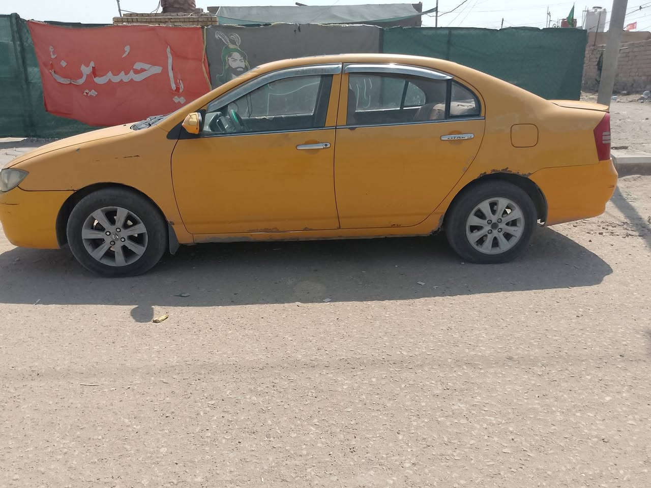ليفان 2011 مكينه وكير بلاد
باتري جديد لايت زنون تايرات نضاف عينه وصينيه جدد 
سياره رقم صدامي اتعهدلك براعيه شرعي فقط مكان السياره الناصريه المنصوريه ***********
سياره 15 ورقه
