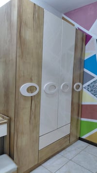 ‎مستعمل للبيع 💖✨: غرفة تركيه تصميم حديث  9 قطع السعر : 450 الف بي مجال...