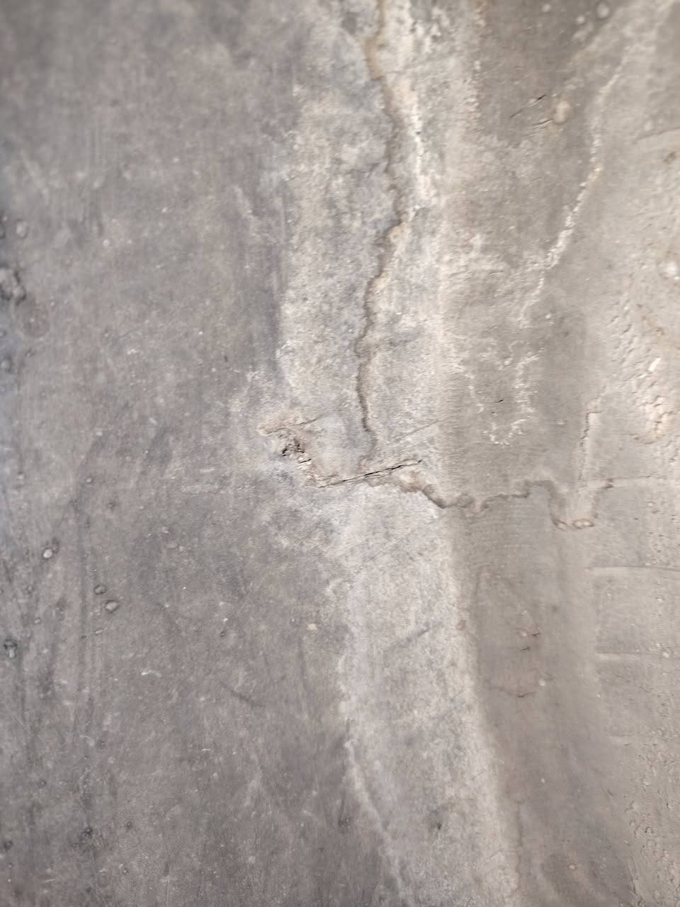 ⚠️ سلام عليكم تاير نكسن كوري انتاج 2024 شرط ماشي عليه ٨ كيلوات بس انشك مثل ما موضح بل صوره وخرته اشتريت زوج ب ٢٢٠ هذا تك ب ١١٠ بس اني مابيع ب ١١٠ فه  ⚠️ قيم⚠️  و اخذه⚠️ شرط جديد و ماماشي عليه حجمه ⚠️ 235/55/19⚠️ مكاني نجف توصيل اكو لكل محافضات
*********** واتس
*********** اتصال
