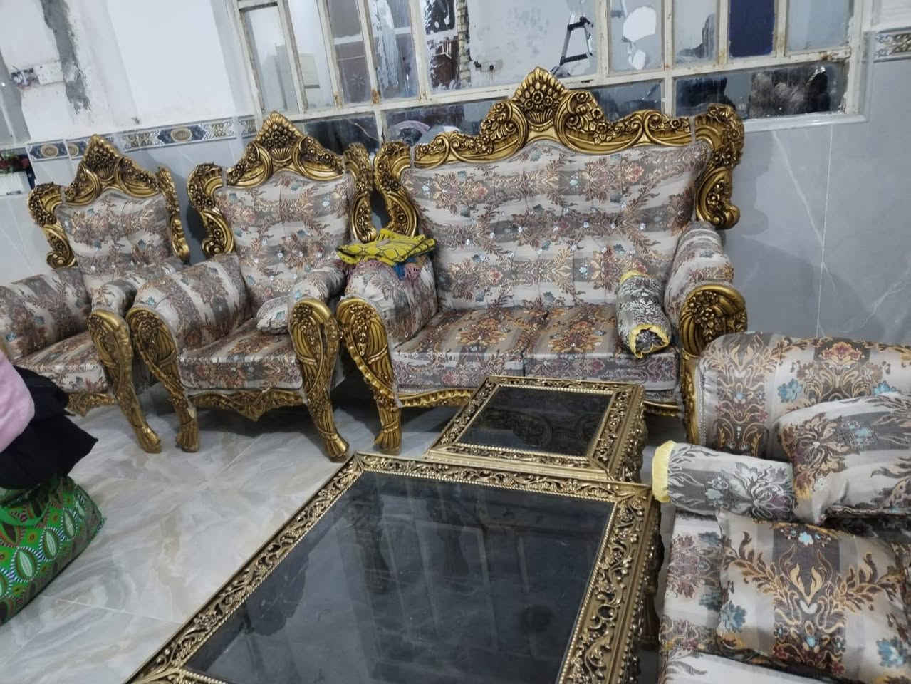 تخم ملكي جديد كلش نضافه 100%100ويا طبلات العنوان حي العسكري السعر 450 الشراي اتصل او مراسله واتساب ***********
