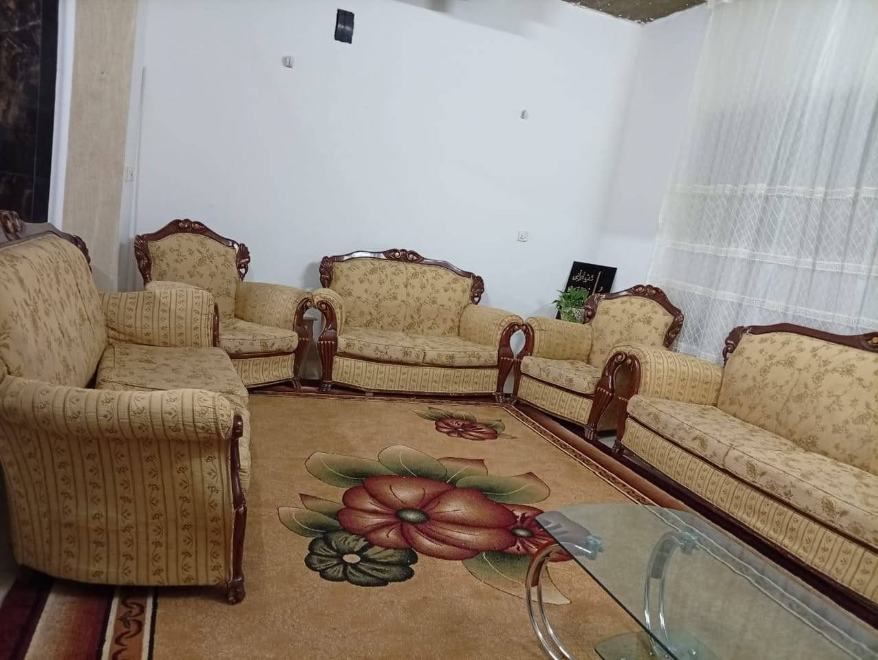 تخم للبيع ب 175 
للتواصل ***********

