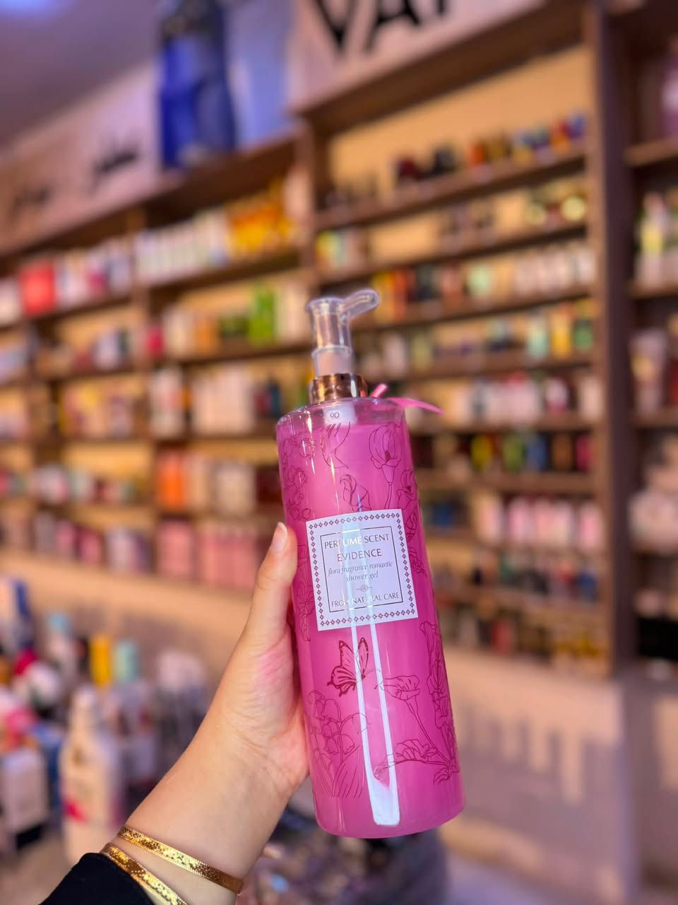 شاور جسم   🧡 الاصدار الجديد

🦋 غسول جسم  غني عن التعريف🦋

🦋يتميز برائحة جميلة جدآ ✨

🦋يعمل على ترطيب البشرة ✨

🦋يعطي البشرة نعومة ✨

ولا غلطة الي تاخذه متتندم ✨سنتر جومان

للحجز واتساب

***********

سنتر جومان

https://www.instagram.com/ انستاcenter_choman11?utm_s

