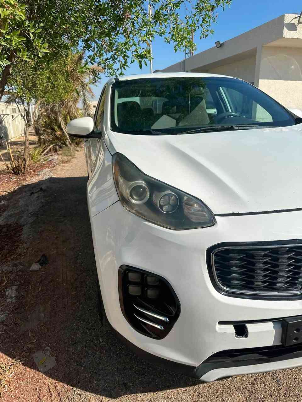 كيا سبورتج موديل 2018
رقم بغداد مشروع وطني 
الحادث بنيد فقط شطح بدون ايرباك
ماشية ٨٦ ميل
ثلاث انظمة قيادة
الكاميرا الخلفية 🎥 
تبريد قطعتين 
مثبت السرعة 
تحكم بالمرايا جانبية 🪞 
AWD
حساسات ضغط الإطارات
التحكم على المنحدرات 🛹 
شاشة وسطية 📺 
وضع القيادة
قفل الأمان للأطفال
السعر ١٤،٥٠٠$
بغداد البلديات 
@***********
@***********

