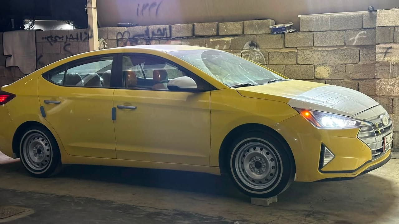السلام عليكم شباب
النتره 2019 شكل ال20 
وارد امريكي ضررها خشم بنيد و  هنا بلعراق نطخت بايدي خشم جاملغ سايق  و باقي كفاله سياره كلهه ليبل واحد نص فول رادارات جانبيه و رادار امامي تحكم ستيرن جهتين شاشه جبيره ابل كار بلي تحديد مسار مثبت سرعه مكينه( 2000) دوش كير( AT)
منضومه غاز جديده سياره نقص برغي ما بيهه خير من الله تخم ويل جديد تايرات نص عمر تبريد ثلج سياره متعوب عليهه كلش و احله من صور  دوشمه داخليه كامله دلو و جلد أرضيات و كاعيات سفاري 
سعرها (135) وبيهه مجال حك جيه 
مكان بغداد تقاطع النهروان 

‭***********‬
