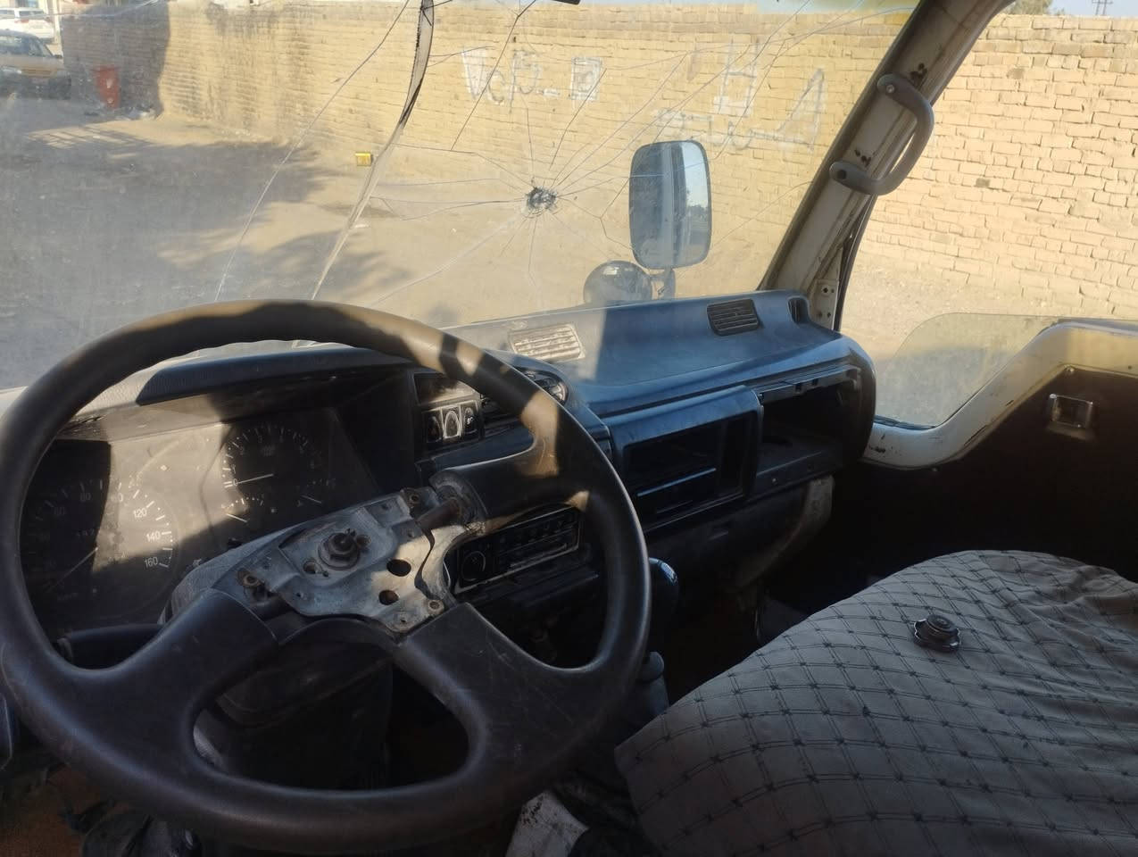 للبيع مسيبوشي بيك اب رقم فحص صلاح الدين سيار شغاله محرك وكير سامسونك تاير 14 سياره بيه واجهه وشرط التحويل شاصي مكفول كبل لشغل سياره حماله 5طن وفوك مكانه سامراء بيه بس بولبرن اكسل بي صوت *********** سعر 16بيه مجال بصيط
