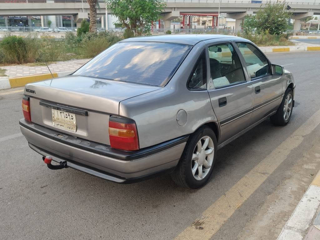اوبل فكترا موديل 1991 حجم 16 قايش عريض باور استيرن محرك كير بل شرط كهربائية كله شغال صدر طوب سنويا مشروع وطني لغايه 2028 كوبون بانزين موجود شغال صبغ عام للجمالبه بسبب جراد بدون اي ضربه سياره جاهز شراي خابر على رقم *********** كركوك, العراق
