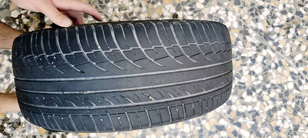 السلام عليكم 
تخم ويل كب ويا تايرات كامل حتا حساس بيهن
مال النترا ٢٣ 
للبيع عنوان بغداد
سعر ٤٠٠
بي واتساب ***********@
@إشارة
