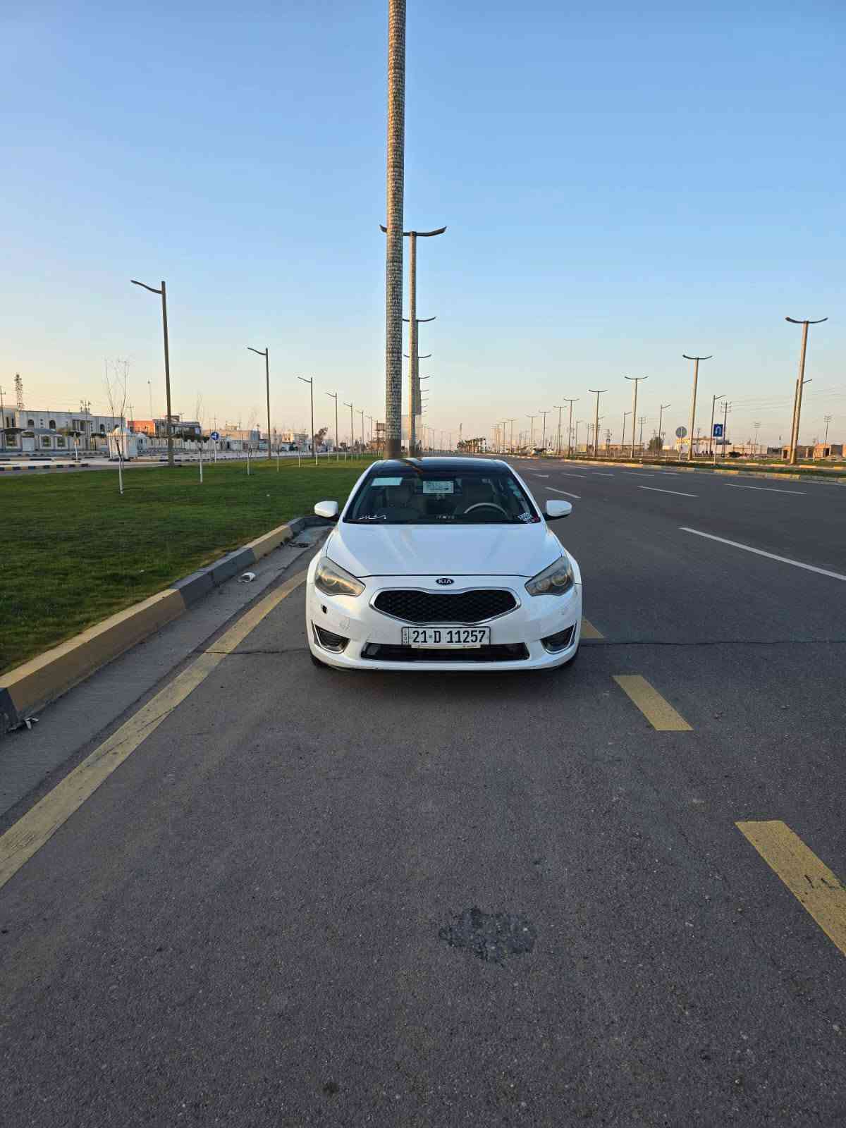 كادنزا موديل 16 خليجي فول مواصفات السعر 160 ورقه وبيها مجال مكان السيارة الانبار الكرمه شارع الصبيحات رقم صاحب السيارة ***********

