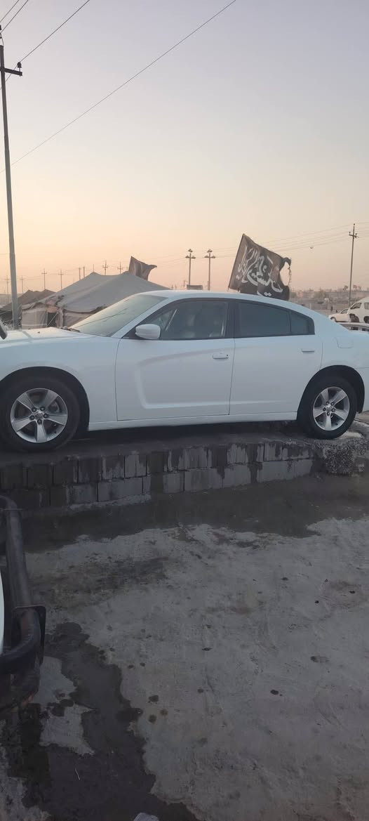 جارجر مديل 14 وارد امريكي بيها تبديل جاء ملق وبنيد بس مكفوبه من الضربه والصبق والمعجون محرك 360 تبريد حداده اكسن كير شرط الفحص امراوس عادي اورس  السعر 150 مكان السياره البصره الزبير للتواصل رقمي *********** استعمل وتساب
