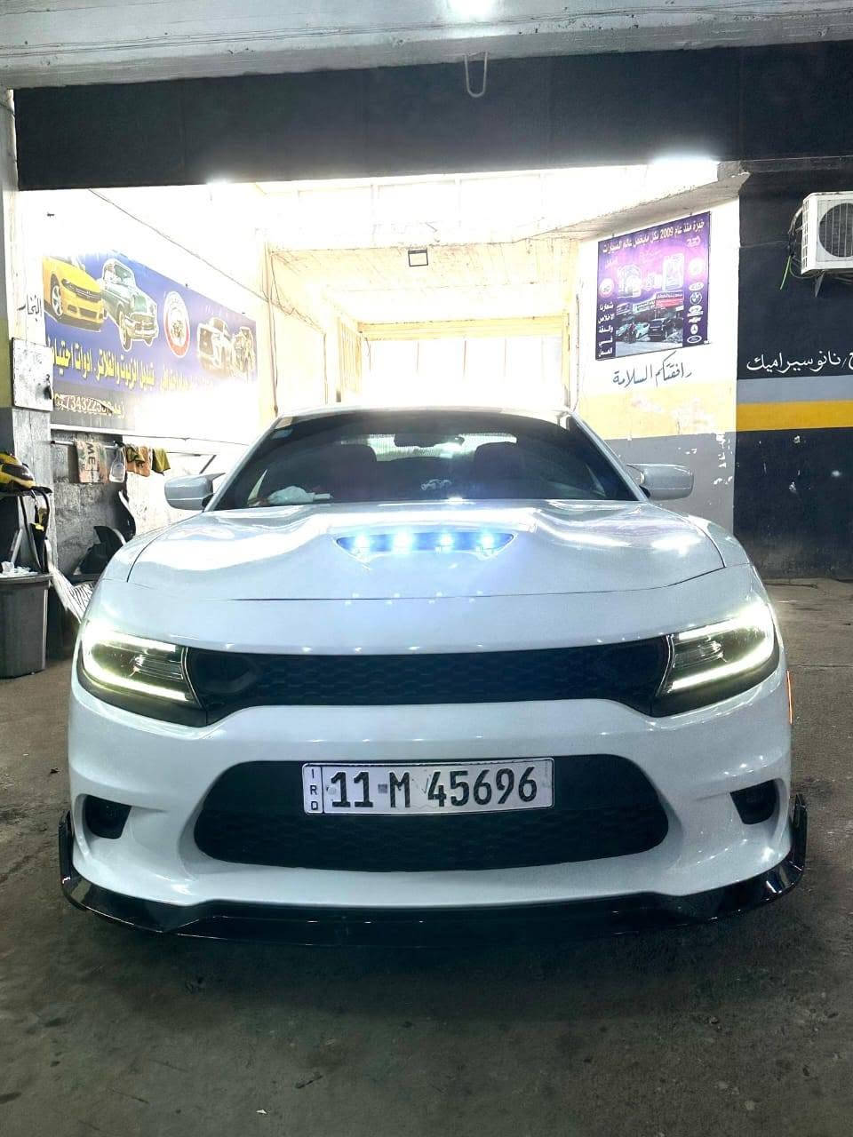 السلام عليكم

جارجر هيمي ارتي 2018
فول ماعده سلايت رادار
رقم بغداد بسمي تحويل مباشر
صبغ احزام علئ ايدي صوره قبل الحزام موجوده ضررها جاملغ خلفي وثلاث قطع كلير بالخارج
السياره جاهزه وخير من الله
مصروف عليها مال جناي السعر 175ورقه بيها مجال مكان الموصل
***********
***********
