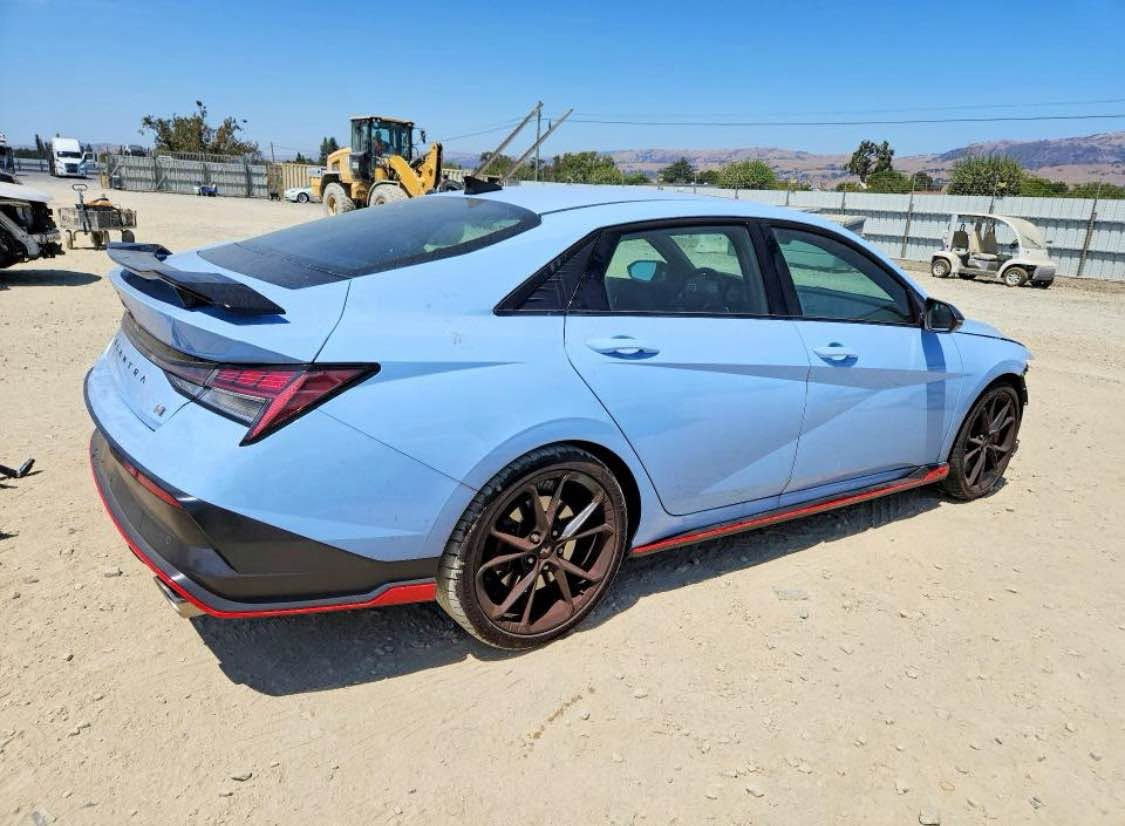 فروتنا له ز
2026 HYUNDAI ELANTRA N
BASE
امريكا بو دهوكي 
7000mi
واتيس ئاب👇
*********** دهوك, العراق

نص مكتوب في الصور:
- 644***********15