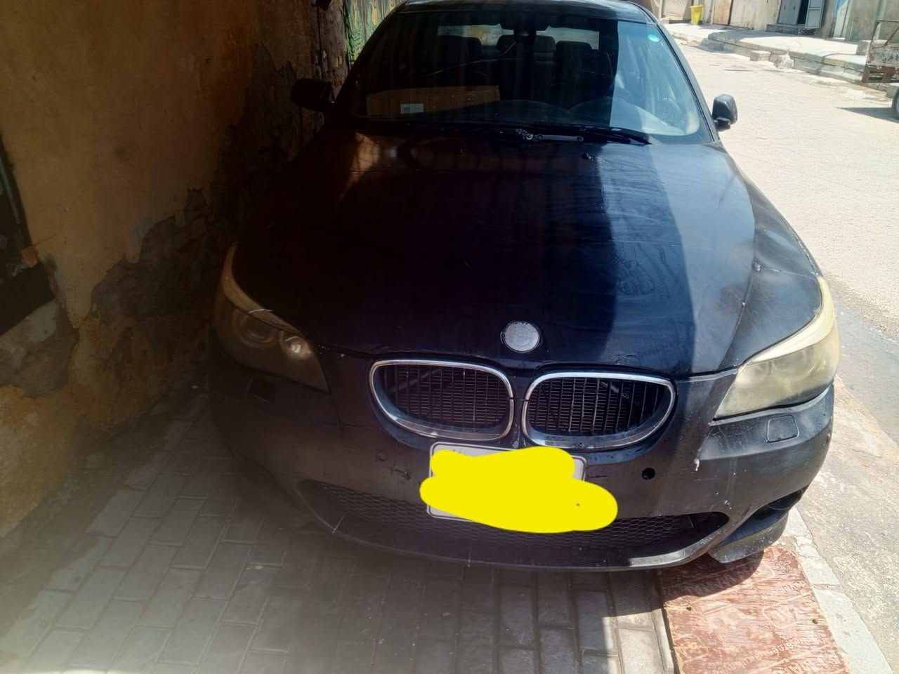 السلام عليكم بي ام ميماتي ٢٠٠٩ ادوات محرك ٥٢٥ مسكر السعر ٢٥ وبيها مجال السياره شغاله بس الكير يحرك عله الثالث كهربائياته ما مربوطه العنوان ميسان رقم الهاتف *********** عمارة, ميسان
