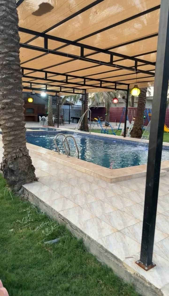 🌿 مزرعة عنب – المدائن 🌿
مكان مرتب، واسع وكبير ومناسب للعوائل والجمعات ✨
📍 الموقع: المدائن
📅 متوفرة طيلة أيام الأسبوع
📲 للاستفسار والحجز واتساب: ***********
