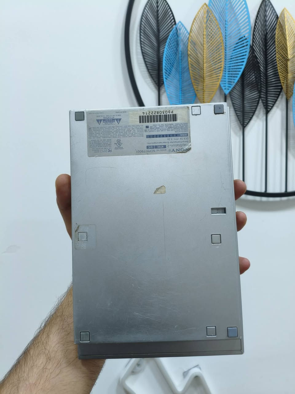Playstation2 silver edition
بلي تو سيلفر كله بلادي ممصلح ممفتوح بعده بليبل الشركة 
مهكر وجاهز شغل والعب 
نظافة جيدة 
ويا يدات 2 
فلاش 
ميموري 
كيبلات جاهزة 
السعر 70 الف مع التوصيل 
عنواني حلة 
***********
