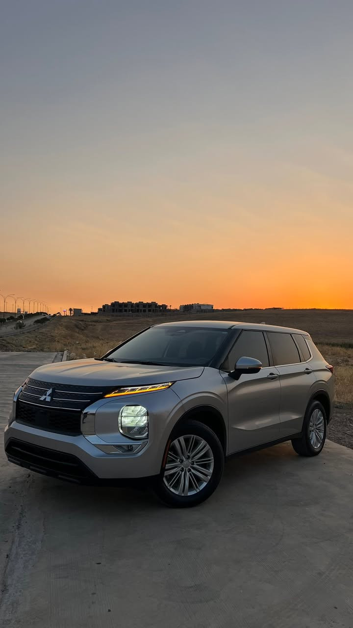 اوتلنده ر موسيبوشى
 ..AWD     
موديل .2024
ماوىى روشتن13000  
دةبيل اكسل 
 رةنك سلفر    
موسيفات 
شاشة   
بسمة 
 كاميرا   
حةفت نةفةري 
رادار بيش و باش تنشتةكان ختي جادة 
بيش وباش حساس      
يرباك سستم   
سيارة بي  بس بولند سبغ بوستك بيدي ارارة  
نمونةيه لة جواني  
رةقم شانسيم داناوة 
مشتةري بيت 📞 
***********
***********
