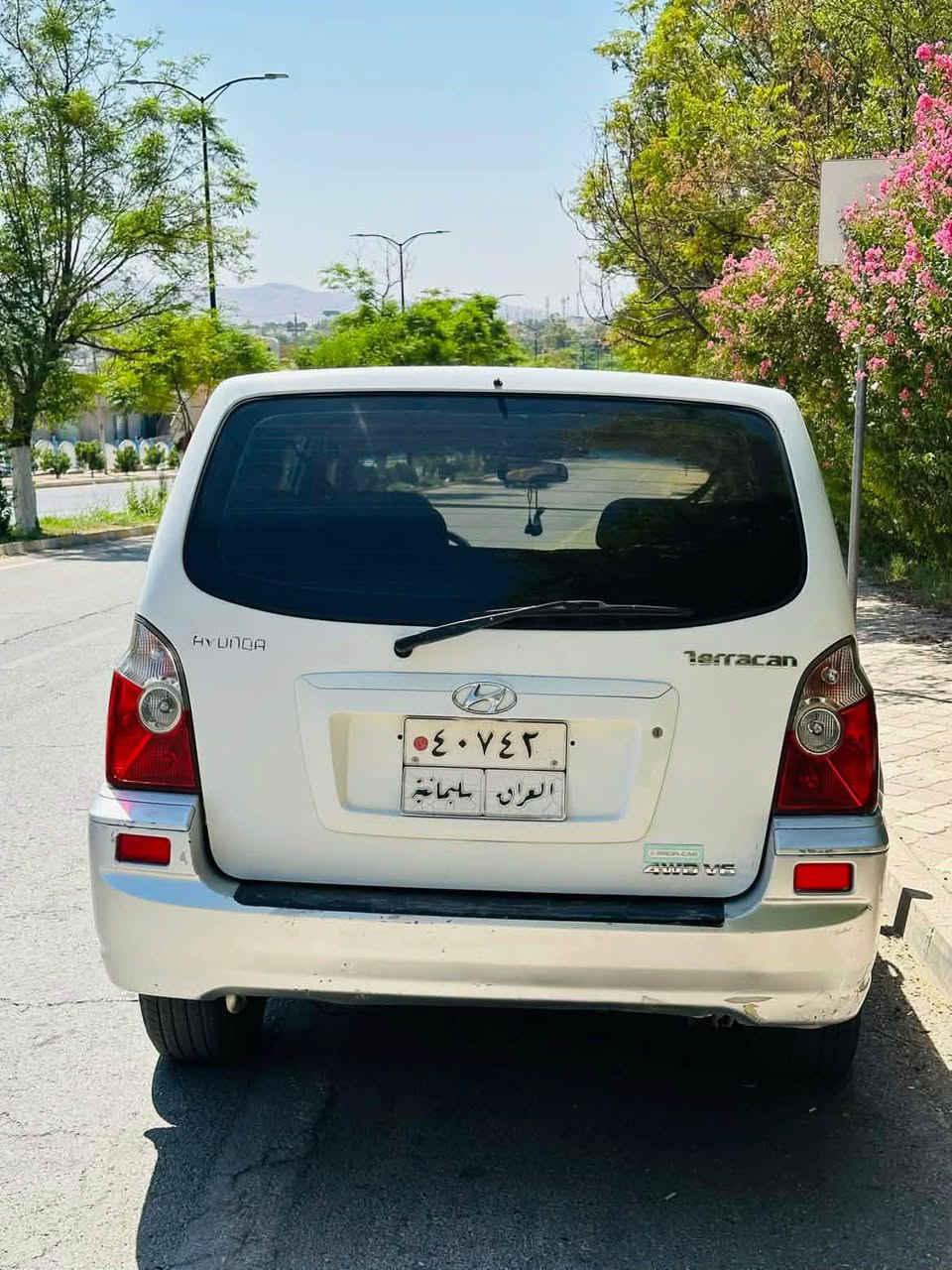 خوار هەموو بازاڕ 
تریکان مۆدێل 2002 
گێڕ و مەکینە بەتە 3000 مەرغوبی بازاڕ کەم بەنزین خۆر 
ماشالله سەیارەکە زۆر پاک ماوەتەوە یەک دینار مەسروفی نیە کامل مەسوف کراوە 
سەنەوی لە مانگی 7ی 2025 بەسەرچوە 
چوارجام کارەبایە تەبرید سارد و گەرم بەشەرت تەبرید لەسەر سویچ 
3ڕیز کوشن 
بێ تەقە و ڕەقە و نەرم
سەیارەکە هی ماڵانە 
یەک پارچەی بۆیاخە سارد قپوقۆپی نیە و کەڤەر گۆڕاوو بڕاوە هەموی بەشەرت
هی من نیە تیل بۆ ساحیبی بکە
***********
شوێن دەربەندیخان دار بنديهكان, السليمانية

