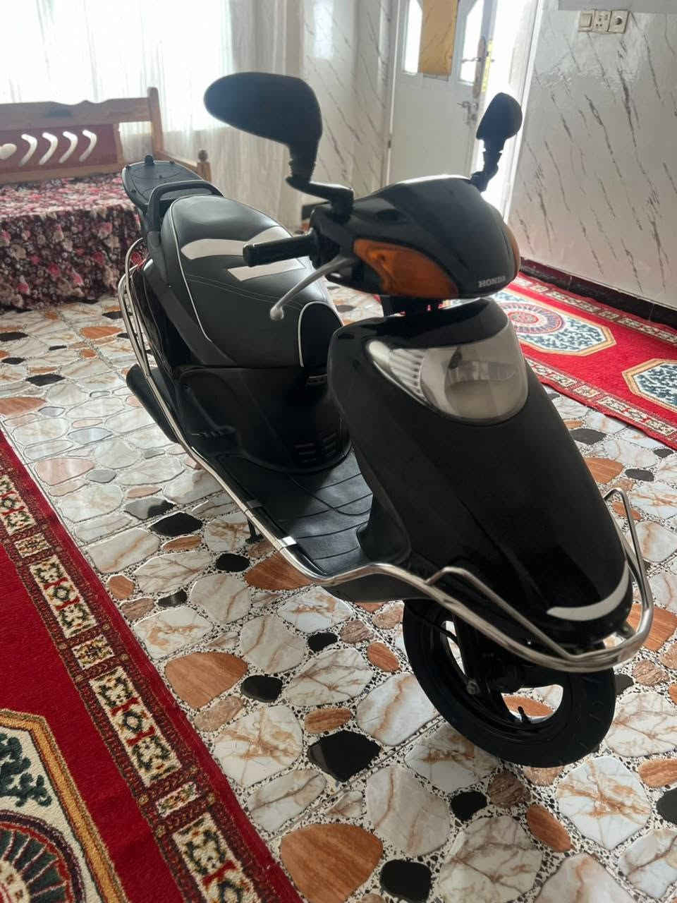 سبيسي • ياباني • مكفولة
