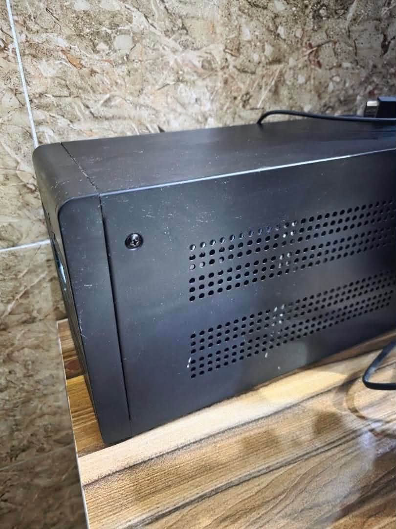 سلام عليكم…
بلي 5 سلم اونلاين الذاكرة 1 تيرا اوربي الجهاز نظيف وملحقاتة نظيفة وكاملة مثل ماموضح بالصور يجي وياه جوستكين ويجي وياه يو بي اس UPS من ماركة ليزر 1500V  اونلاين شغال ونظيف 
السعر 900 الف
العنوان بغداد الشعب 
***********
