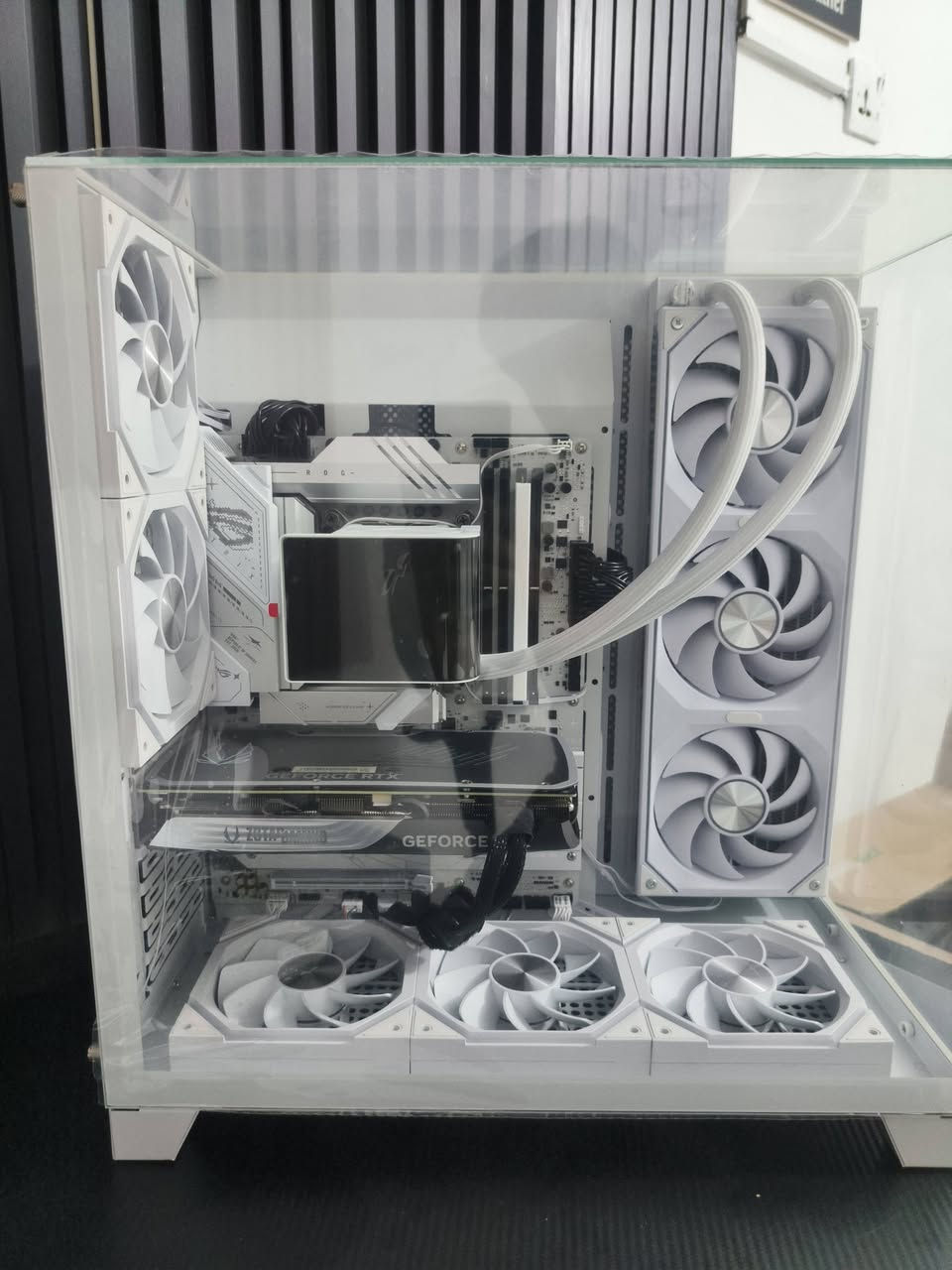 RTX 4070 • كيس جديد • ROG STRIX B860