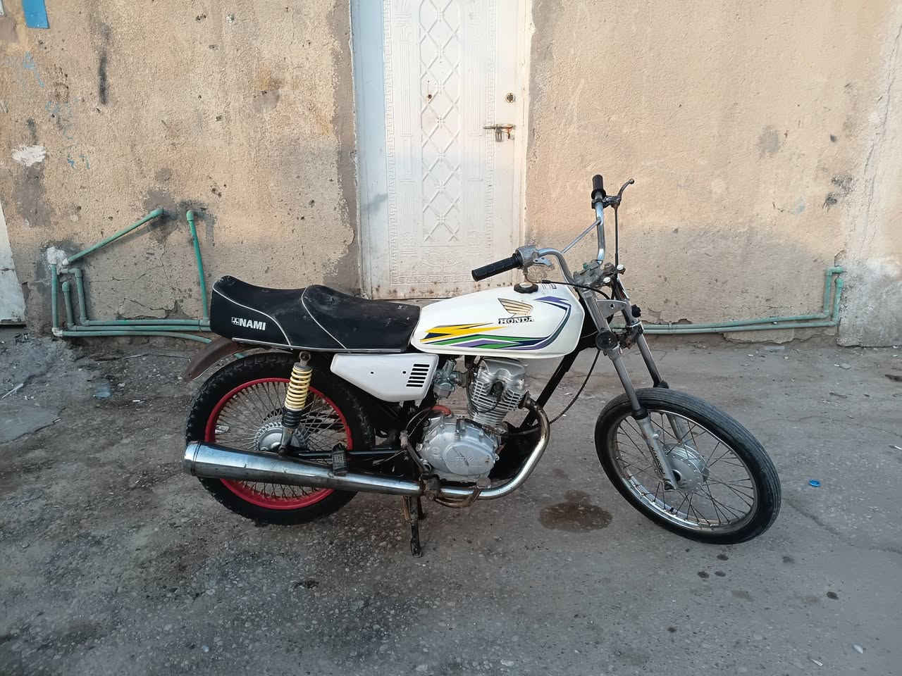 البيع سعر٢٥٠.   ***********
