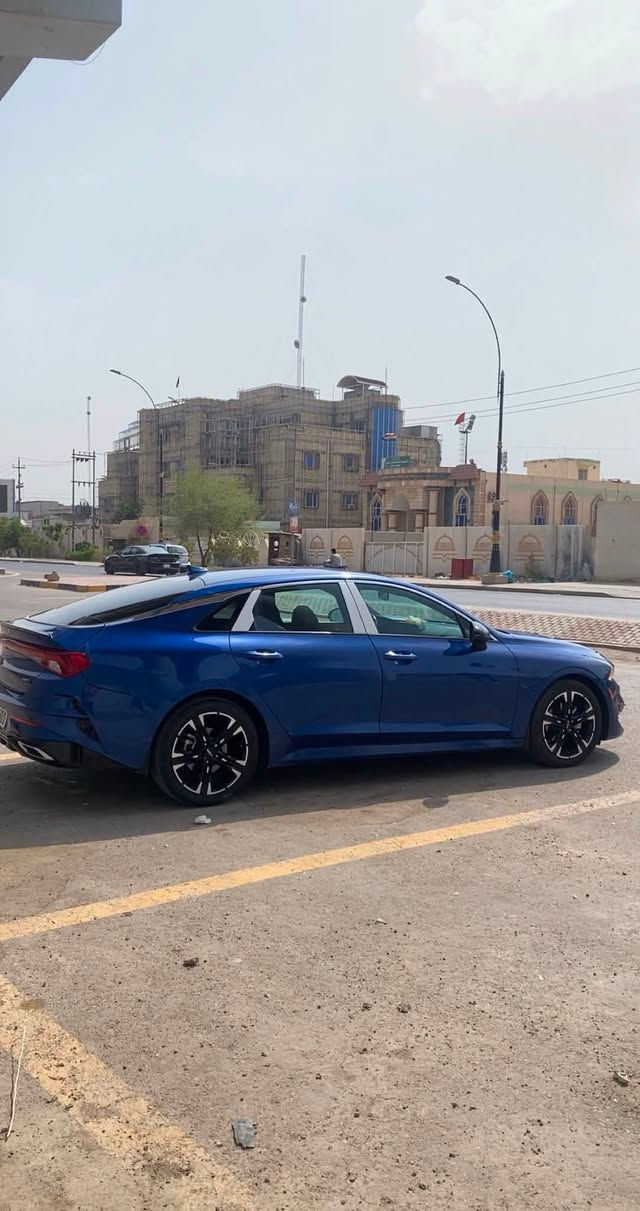 السلام عليكم للبيع فقط بدون مراوس k5 2022 جيتي لاين ما عده البانوراما مكينه ١٦٠٠ تيربو السياره كلش جديده واستعمال ايد وحده رقمه معوقين بابل السياره   حادثه قطعه وحده فقط مكاني بابل السعر ١٣٥ وبيها مجال للشراي للاستفسار ***********
