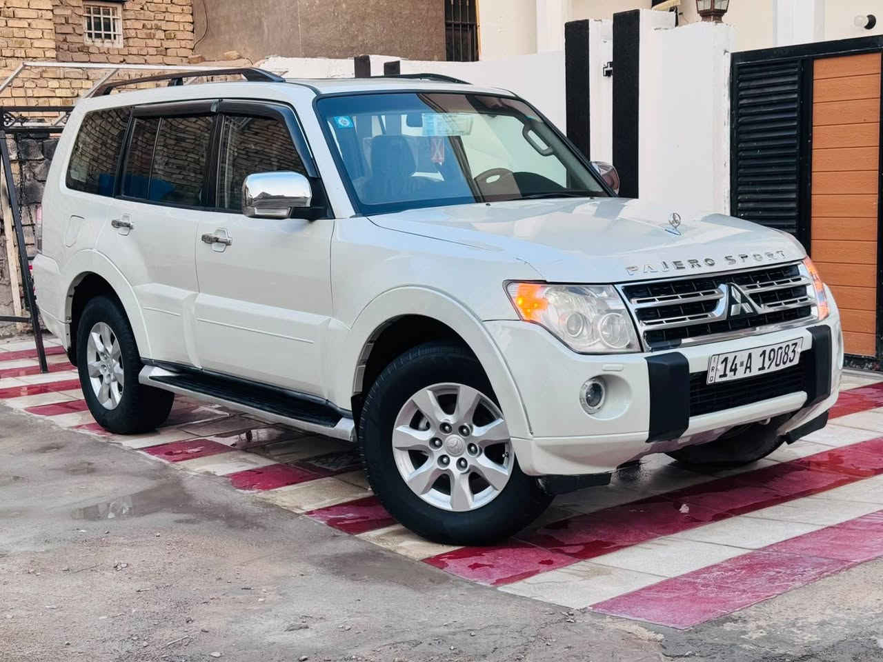 سلام عليكم للبيع باجيرو حبتور  كفاله من عده جاملغ الامامي سونار مرفق ويا صور سعر 113 مستعجل بلاش الله يشهد    2009 رقم  انكليزي تحويل مباشر فول مواصفات أعلى فئة مواصفات ملكي  فول واحد ع واحد  حجم المحرك 6V المرغوب  السياره  معروفه خليجي السياره جديده مال جناي فورويل  كشنات جلد  كهربائي دتفئه تبريد  اشارة بل مري شفط تحكم ستيرن ثلاثا جها فتحه  تبريد ثلاث قطع حساسات خلفيه زاد ثلاجه تخم تاير كير مكينه حداديه خير من الله سياره جديده    ***********
مكان السياره بابل
