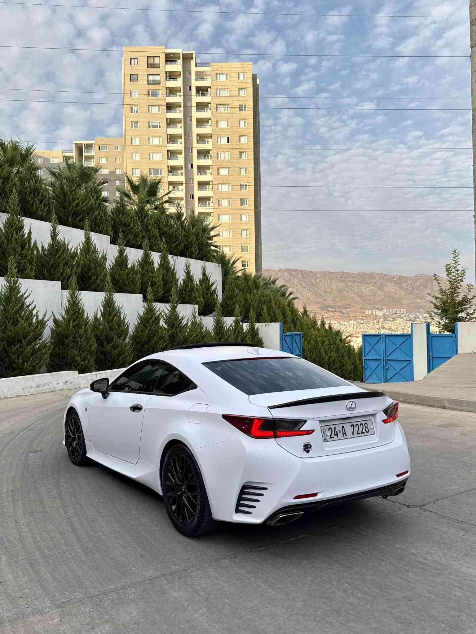 ...﷽ ...

 من المميزات و النوادر  Lexus RC-200 F Sport 

الموديل : ٢٠١٧ | 2017
اف سبورت أعلى فئة | F sport
السيارة مغلفة PPF 

فول فول مواصفات 
داخل احمر - كشنات تبريد تدفئة + خزن
فتحة سقف سلايت - كيج الكتروني متحرك
رادار و نقطة عمياء كامره و تحديد مسار 
وحساسات و سقف شامو و بعد كلش هوايه مواصفات 

اخوان السيارة بيها ٣ مكانات صبغ  بدون دواخل
ايرباك سستم حادث سطحي

 السيارة رقم دهوك بشرط التحويل
ملاحظة رقم السياره مو وياها انطيك غير رقم

محرك 4 سلندر توربو 
ماشية فقط 90 الف مايل 

مكان السياره دهوك 
( السعر 135 ورقه فقط )
و ليشوفها غالية يعبر المنشور بكلمة طيبه 

*********** | *********** دهوك, العراق
