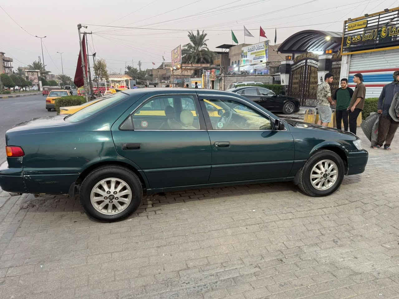 كامري محرك ابو الجف. 2200 الاقتصادي
محرك جديد مشدود بيهة 
تخم تاير جديد 
رقم انكليزي تحويل ثاني يوم 
تبريد ويه السويج 
السياره موديل1997
مكانها بغداد الحبيبيه.
هذا رقم راعيها ‏‪***********‬‏ أبو مؤمل

