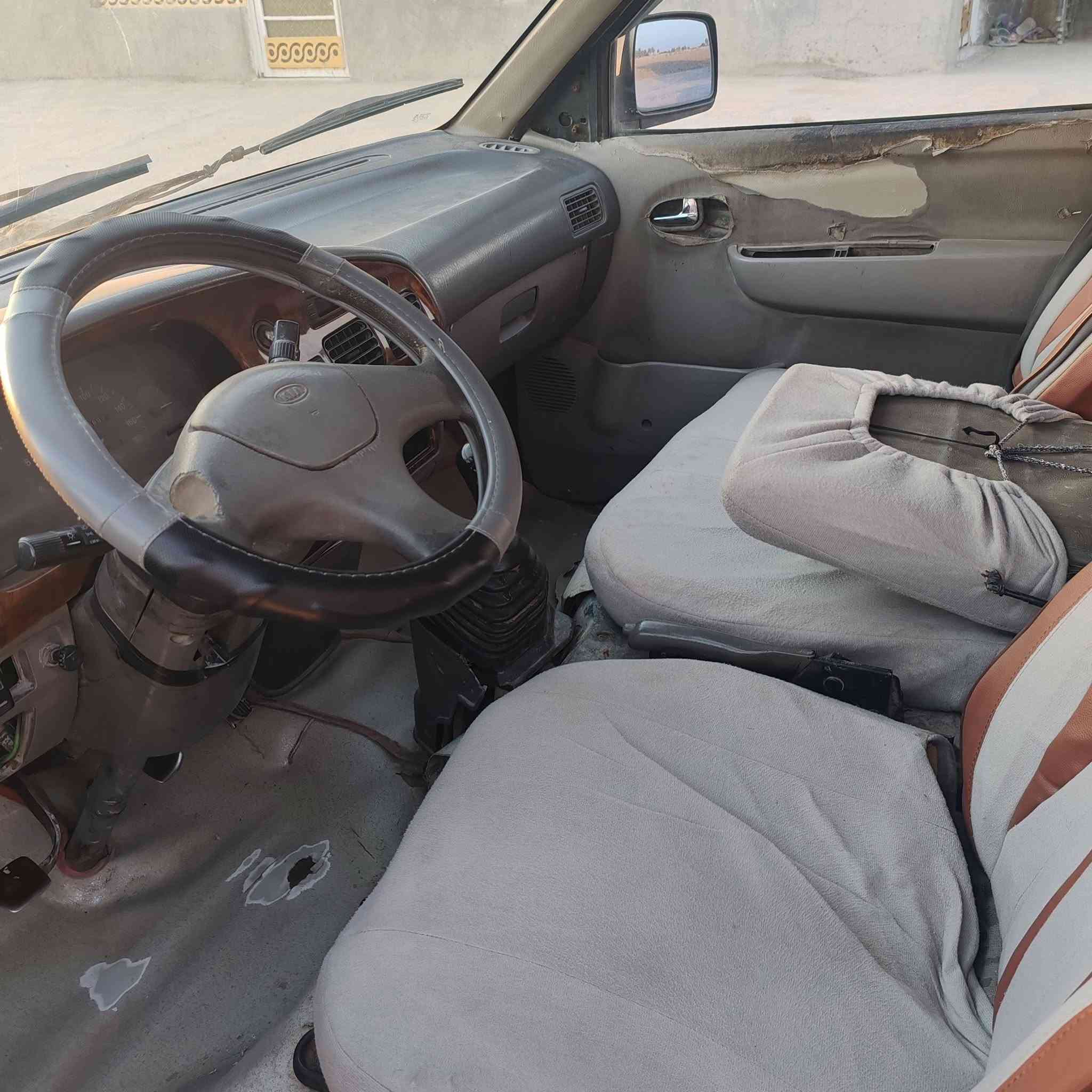السلام عليكم بريجو موديل 97 سياره جديده مقفوله كفاله عامه من ضربه والمعجون فقط مرشوش حزام جماليه اثر جراد جير محرك اكسيل حداديه كله جديد على وضع الشركه اربع شواذ كفاله رقم بغداد مشروع وطني سنويا لل 31 تحويل ثاني يوم سياره باسمي محرك 3,000 مكان السياره بابل النيل سعر ٥٥ وبيها مجال حق الجيه الاستفسار على هذا الرقم ***********
